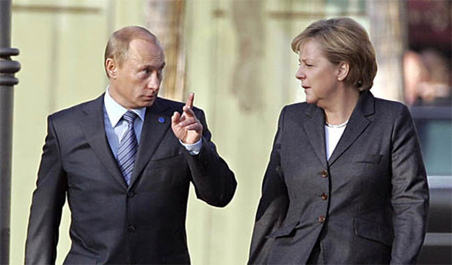 Putin, Merkel Urge Immediate  Ceasefire in Ukraine 